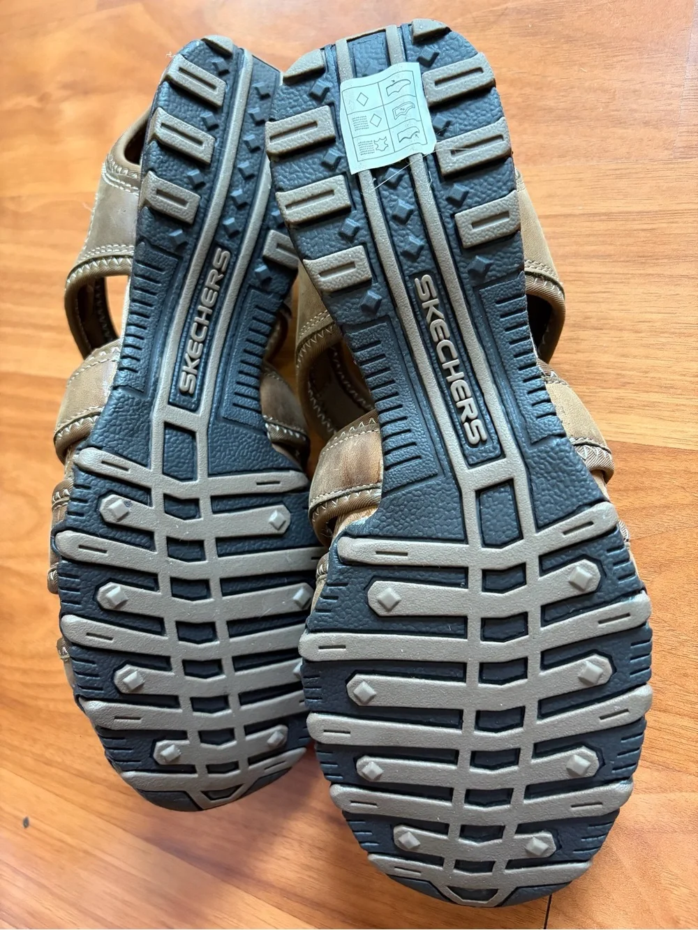 Skechers Women’s Brown Closed-Toe Sport Sandals - Brand New